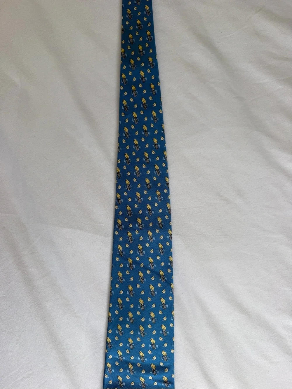 Vineyard Vines 100% Silk Spring Chicken Egg Blue Yellow Pattern Tie